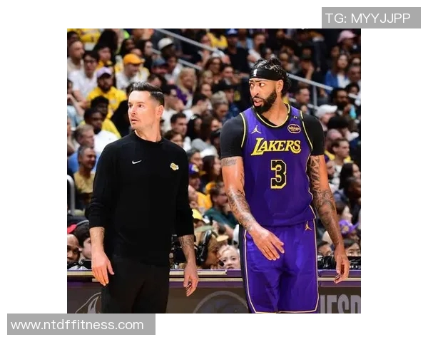 杭州篮球队的快速转换战术解析与实战应用探讨